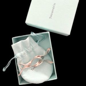 Tiffany and Co. RETIRED Silver Frank Gehry Orchid Earrings w/Box and Pouch